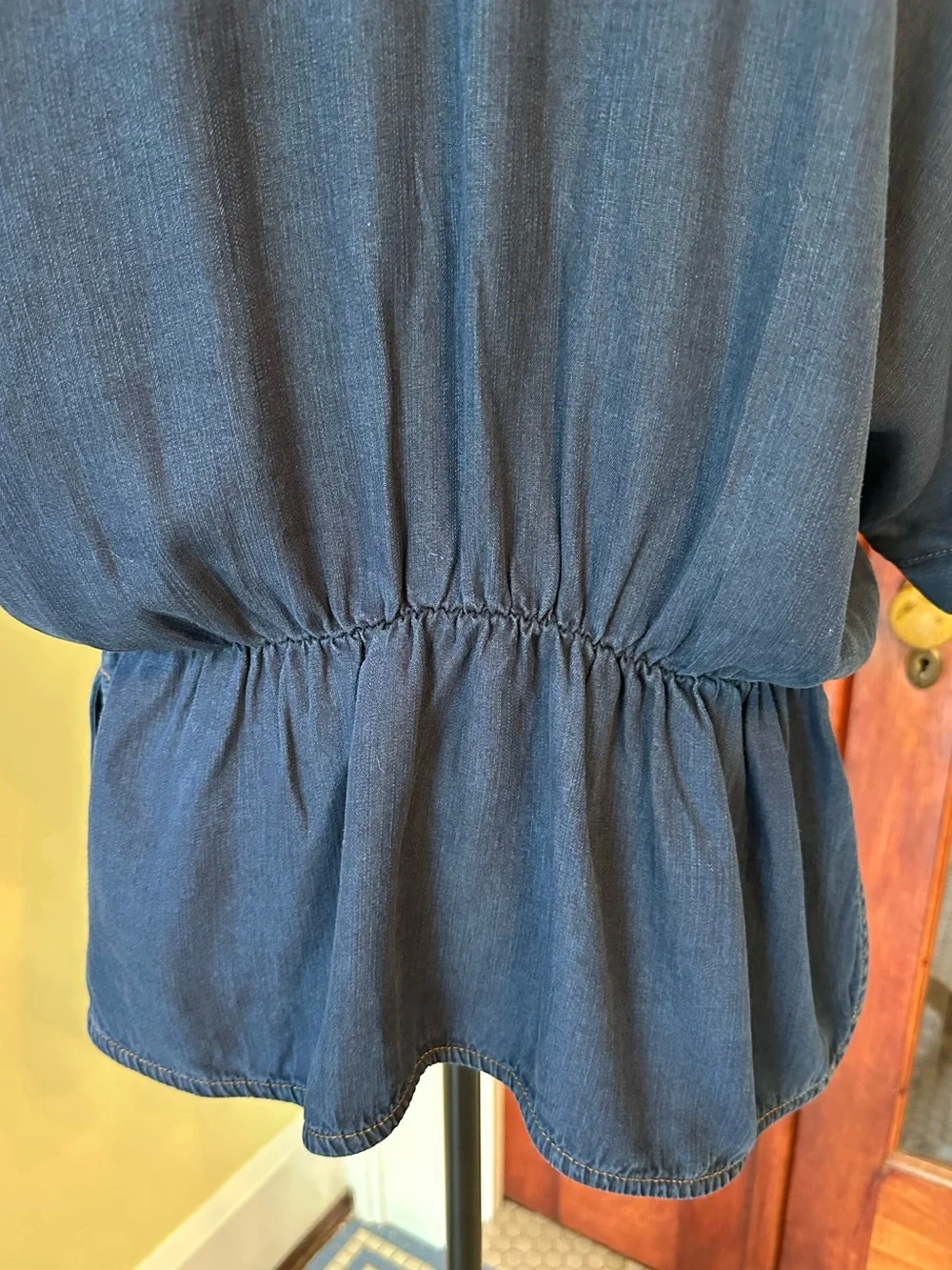 Democracy | Shirttail Hem Peplum Patch Pocket Shirt in Indigo, Size M